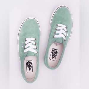 Vans Unisex Authentic Platform Suede Sneakers